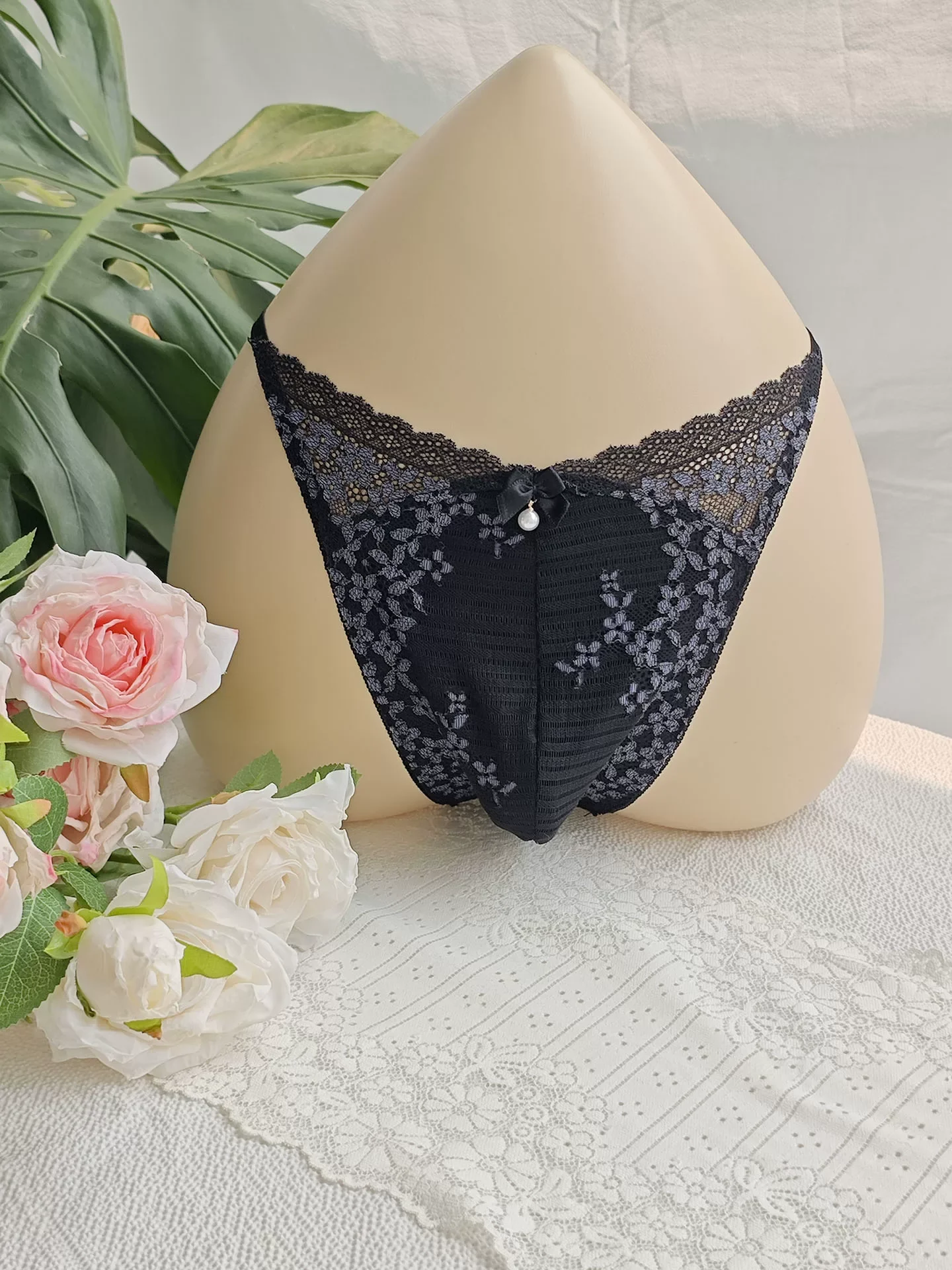 Siyah Dantel Erkek T-İç Çamaşı - Embroidery Embellishments incelemesi ve fiyatı