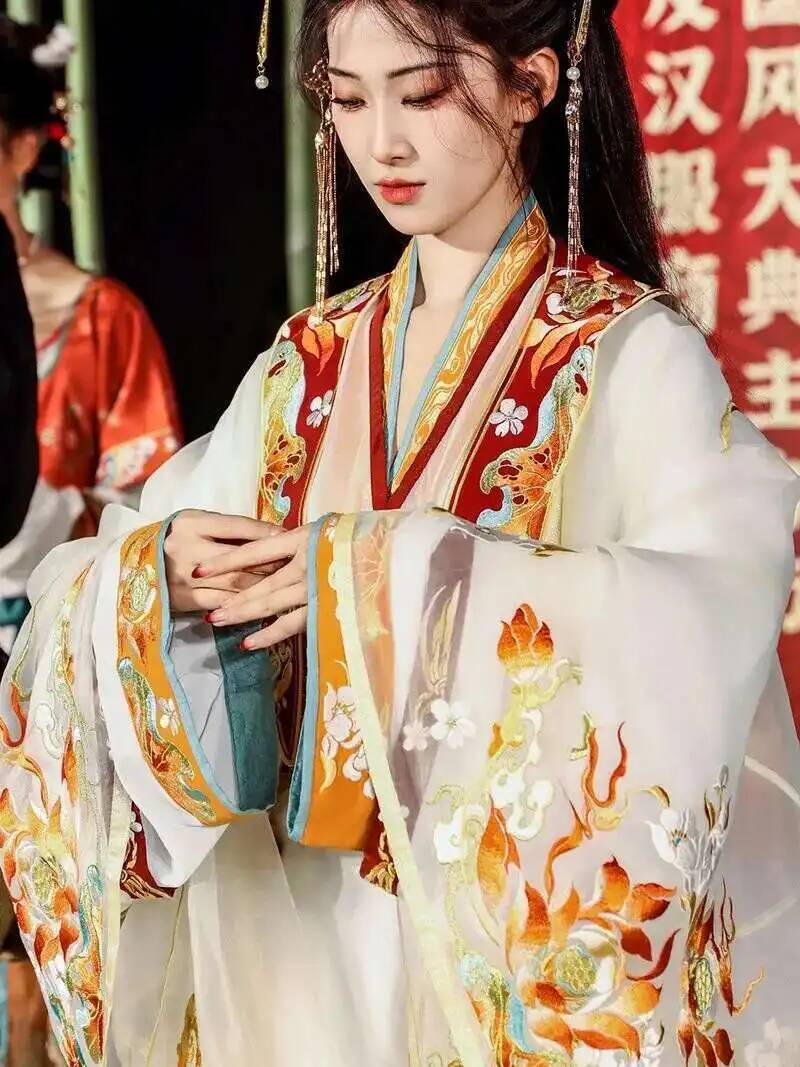 Ming Hanedanı Hanfu Nakış Ağır - Embroidery Craft incelemesi ve fiyatı